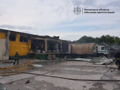 Ворог атакував Запоріжжя та район дронами й авіабомбами: є загиблий, під завалами можуть бути люди