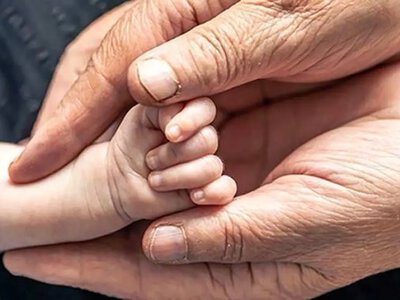 В Україні смертність уже вчетверо перевищує народжуваність: дані за пів року