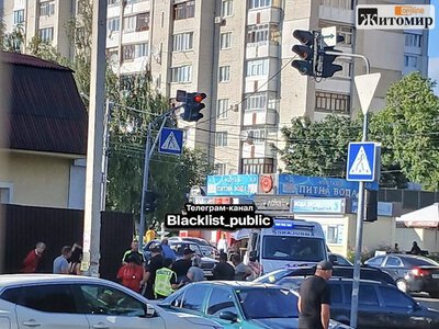 У центрі Житомира на перехресті збили людину