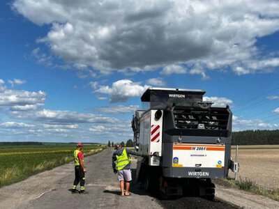 На Львівщині ремонтують дорогу, що сполучає дві громади