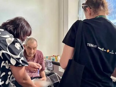 Мобільна бригада відвідала новоприбулих переселенців у медзакладах у Рівному