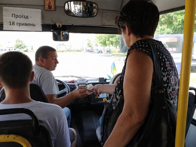 У Рівному просять залишити готівкову оплату проїзду в транспорті