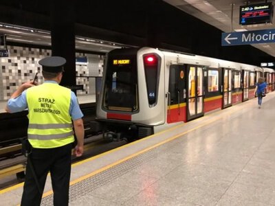 У Польщі вирішили депортувати українця, який спричинив колапс у метро Варшави