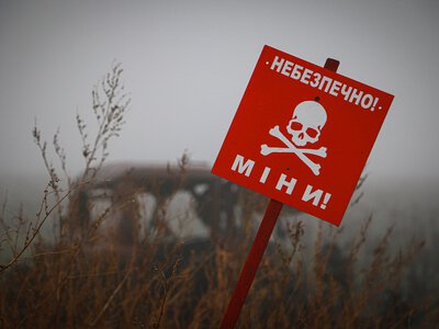 Другий день поспіль піротехніки розмінуватимуть село на Харківщині