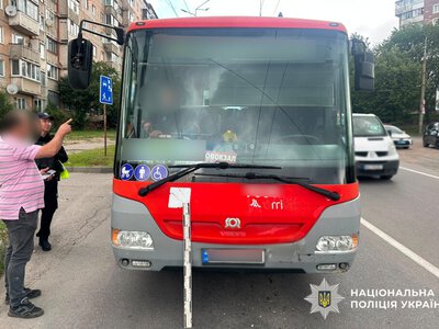 У Тернополі через різке гальмування автобуса травмувалася пасажирка