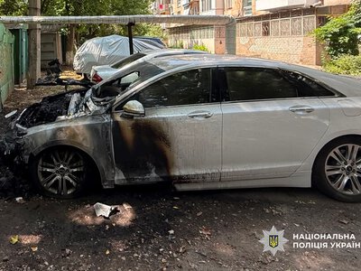 В Одесі затримали 18-річного палія, який на замовлення підпалив автомобіль Lincoln