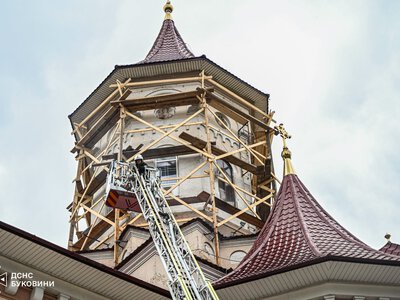 У Чернівецькому районі через ремонтні роботи загорілася церква
