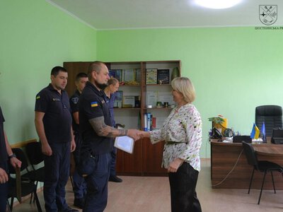 На Шосткинщині відзначили саперів ДСНС, які щодня рятують життя