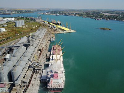 Заходи суден до чорноморських портів України тимчасово призупинилися після російських атак — Мінагрополітики