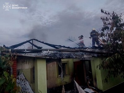 Коротке замикання спричинило дві пожежі на Вінниччині: одну жінку госпіталізували