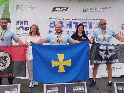 Ветерани з Полтавщини здобули медалі на всеукраїнських змаганнях зі стронгмену