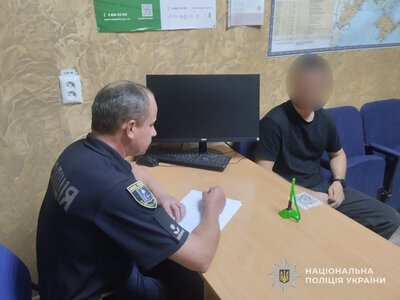 Молодик із Сумщини в соцмережах видавав себе за жінок та під виглядом романтичних стосунків ошукував військовослужбовців