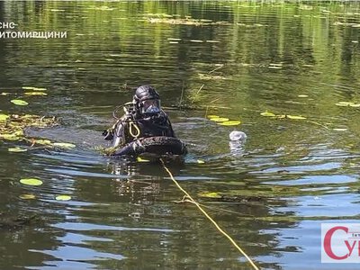 На Житомирщині з річки вилучили протитанкову міну часів війни
