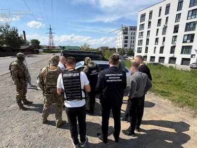 До 7 років тюрми загрожує адвокату та директору медколеджу на Закарпатті за фіктивне працевлаштування призовників