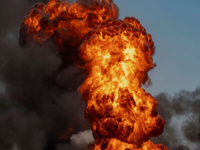 Росія вдарила по паливній інфраструктурі Житомира: спалахнула масштабна пожежа