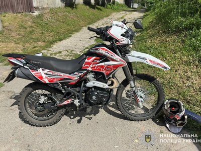 У Конотопі 18-річний мотоцикліст потрапив до лікарні
