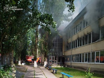 Пожежа спалахнула в центрі для бездомних на Київщині - евакуювали 40 людей