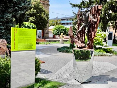У Кременчуці встановили скульптуру Прометея