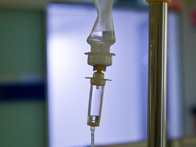 На Ужгородщині госпіталізували 1,5-річну дівчинку, яка отруїлася бензином