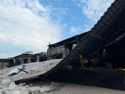 В Изюме в р-не ИОМЗа прлетело три КАБы по Новой почте