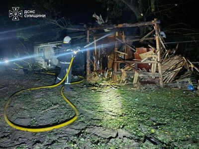 Рятувальники Сумщини неодноразово ліквідовували пожежі, спричинені ворожими ударами, зокрема й у Шостці + Фото