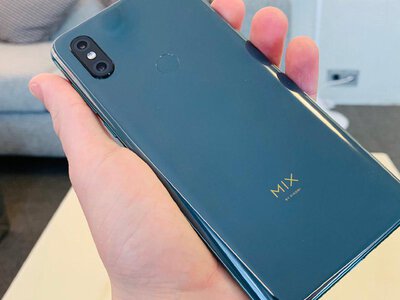 Названо 6 недорогих смартфонів із найкращими камерами: який варто купити
