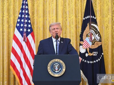 Трамп запроваджує нові тарифи у 10% для ЄС