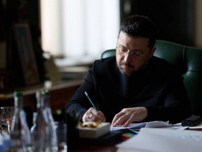 Зеленський підписав закони про продовження воєнного стану та загальної мобілізації