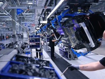 Ділова активність у єврозоні зросла до п’ятимісячного максимуму: PMI вперше перевищив 51 після початку конфлікту з Іраном