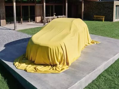 Mercedes розкрив секрети нового GLA 2026: 800 вольт, гігантський екран та зарядка за 22 хвилини