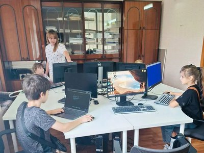 Анжеліка Шевченко проводить курси комп’ютерної грамотності для переселенців