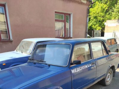 На Рівненщині на аукціон виставили три автівки колишніх МСЕК