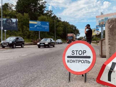 Бургер із вибухівкою для військових: на Чернігівщині затримали жінку після спроби теракту