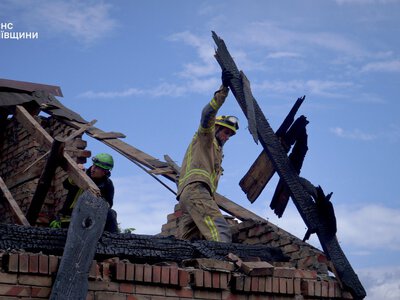 ДСНС завершила рятувальні роботи на місці ракетного удару росіян у Бучанському районі (ФОТО, ВІДЕО)