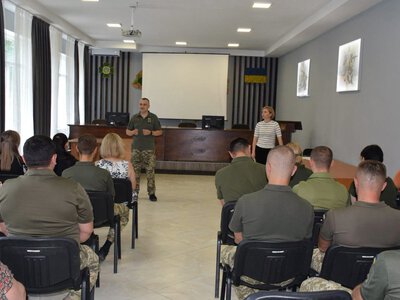 Не лише охорона кордону: у Мукачівському прикордонному загоні провели важливий тренінг для військовослужбовців