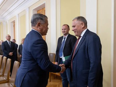 До України вперше прибула офіційна делегація Міноборони Філіппін