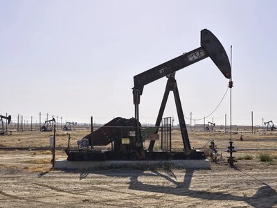 Ціни на нафту можуть наблизитися до понад $100 до кінця року через загострення на Близькому Сході – Bloomberg