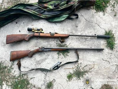 У мешканця села на Рівненщині знайшли незареєстровані гвинтівку, рушницю та патрони