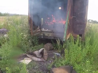 Під Рівним згорів металевий вагончик (ВІДЕО)