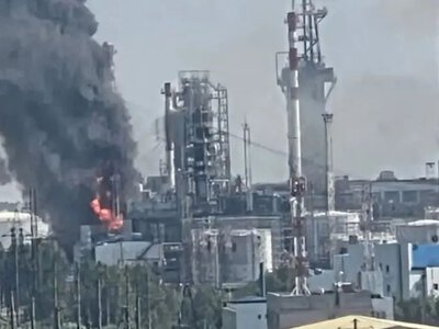 Дрони атакували Тюменський нафтопереробний завод у Росії: на підприємстві спалахнула пожежа