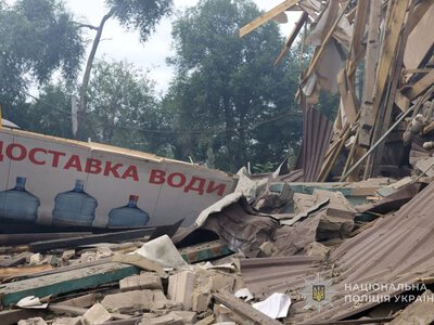 Росіяни скинули КАБ на підприємство в Запоріжжі: є загибла і поранені, серед яких діти