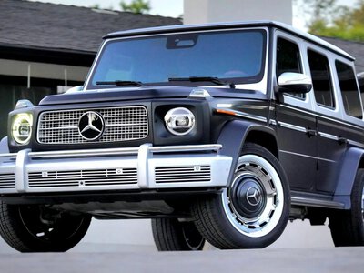 Власник вклав $50 тисяч у тюнінг Mercedes G-Class, але не зміг продати його навіть за початковою ціною (ФОТО)
