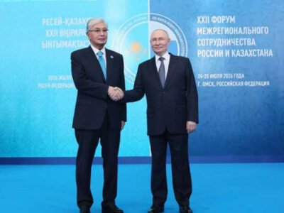 Глава Казахстану Токаєв запропонував Путіну заморозити війну в Україні