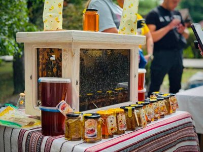 На Рівненщині вперше відбувся міжрегіональний фестиваль «Медова ягода. Смак Полісся»