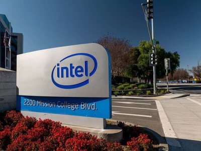 Intel показала найшвидше за 15 років зростання виторгу завдяки попиту на ШІ-чипи