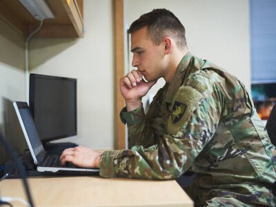 Ветерани та їхні родини можуть безкоштовно здобути нову професію