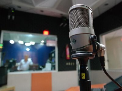 Закарпаття фм — сучасне онлайн-радіо для поціновувачів музики та актуальної інформації