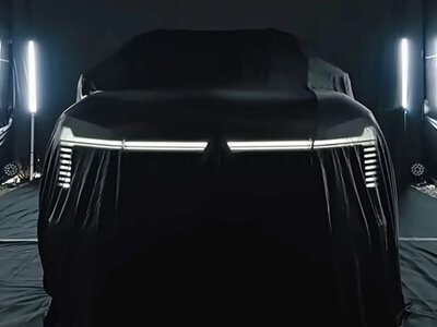 Новий Mitsubishi Pajero вперше показали обраним власникам: що вже відомо про легендарний позашляховик