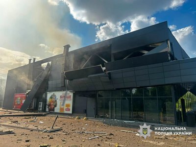Удар по супермаркету в Чернігові: двоє загиблих і 20 поранених
