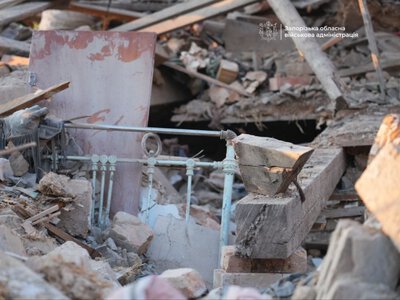Росіяни вночі атакували Запоріжжя дроном і КАБом — били по будинках, загинув чоловік (ФОТО, ВІДЕО)